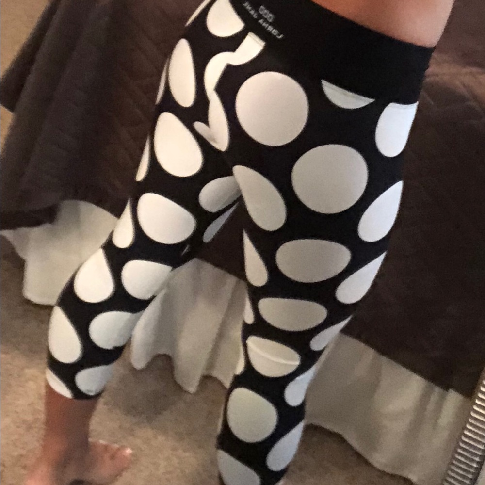 Lorna Jane Polka Dot leggings